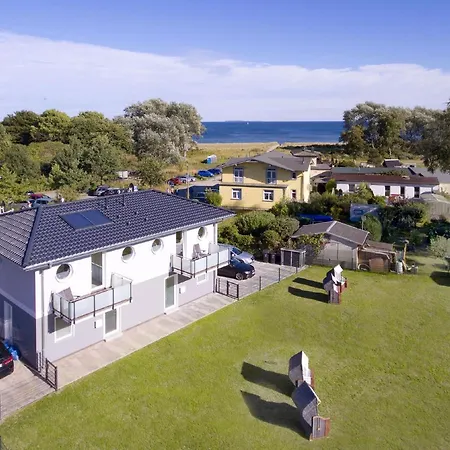 Strandnah, Balkon, Meerblick, Sauna, Gratis Nutzung Vom Ahoi Erlebnisbad Und Sauna In Sellin - House Schotstek 펜션 괴렌