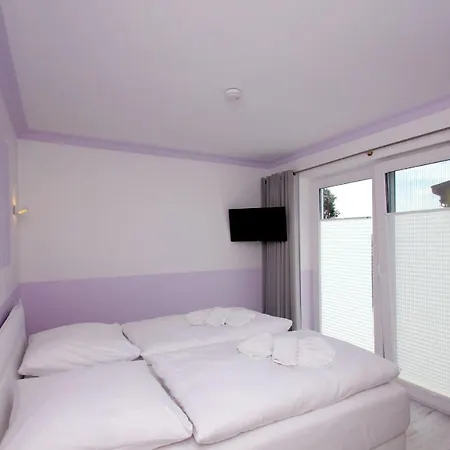 Strandnah, Balkon, Meerblick, Sauna, Gratis Nutzung Vom Ahoi Erlebnisbad Und Sauna In Sellin - House Schotstek