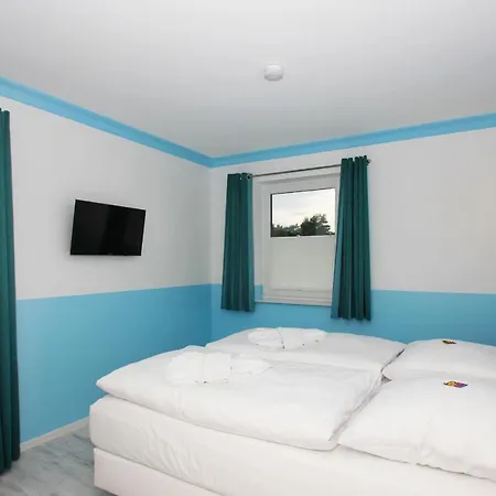 House Schotstek Mit Gratis Nutzung Vom Ahoi Erlebnisbad Und Sauna In Sellin *