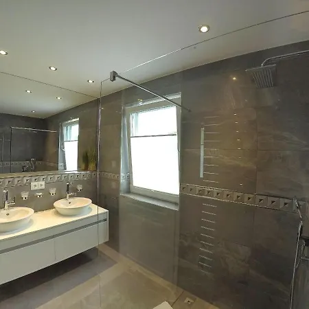 Strandnah, Balkon, Meerblick, Sauna, Gratis Nutzung Vom Ahoi Erlebnisbad Und Sauna In Sellin - House Schotstek * 괴렌