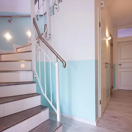 펜션 Strandnah, Balkon, Meerblick, Sauna, Gratis Nutzung Vom Ahoi Erlebnisbad Und Sauna In Sellin - House Schotstek